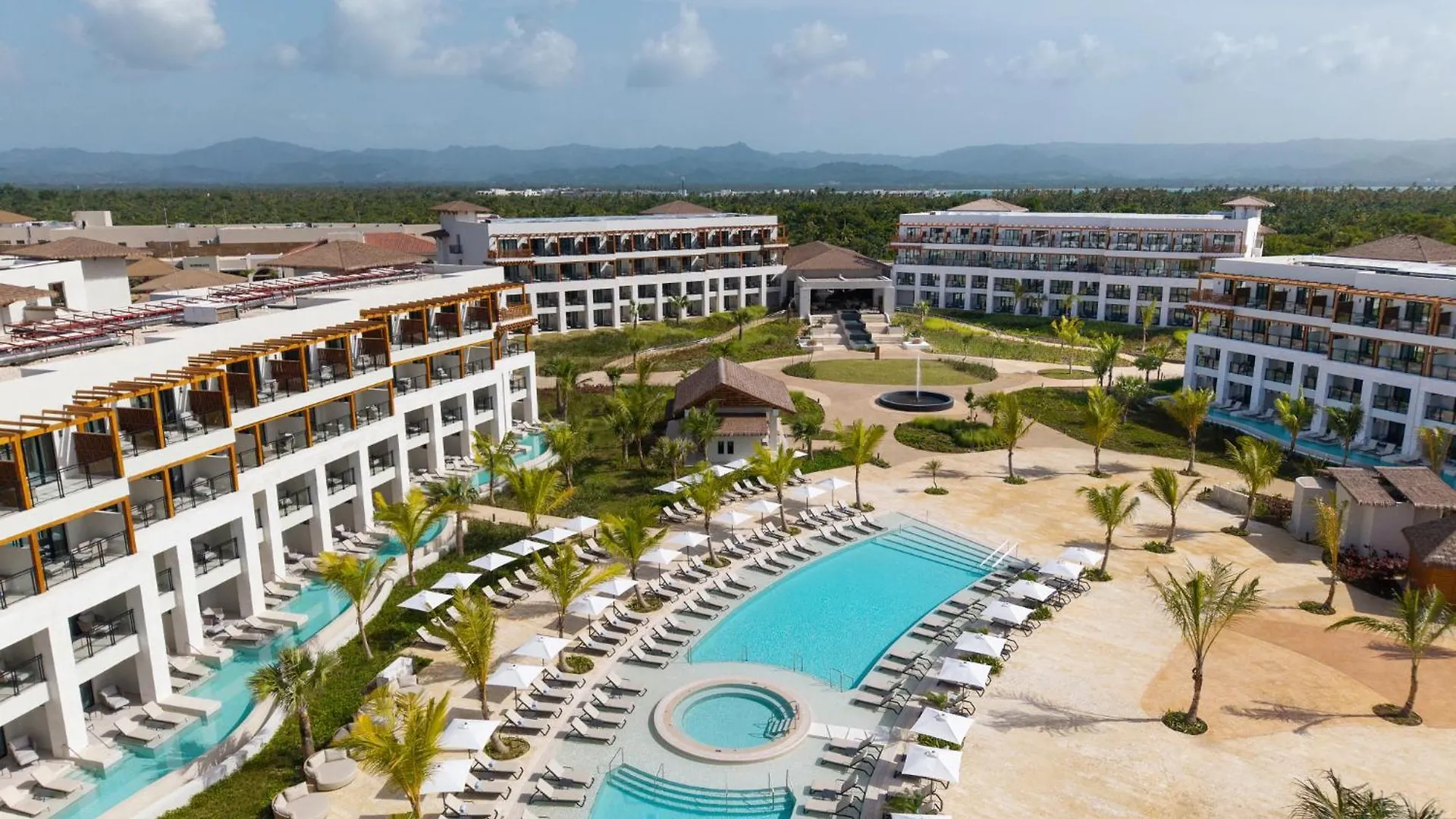 Secrets Playa Esmeralda Resort & Spa location
